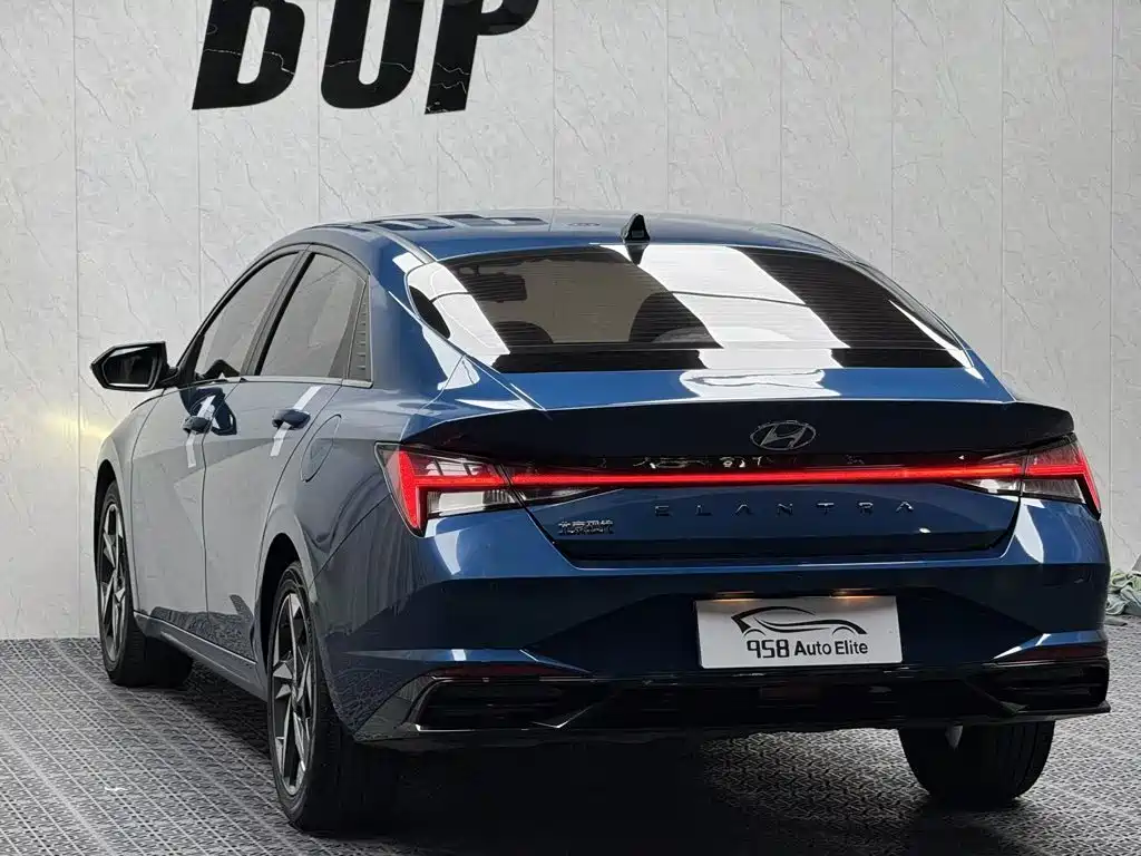 Hyundai Elantra, фото 3