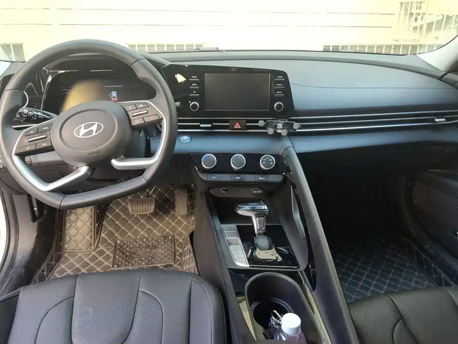Hyundai Elantra, фото 4