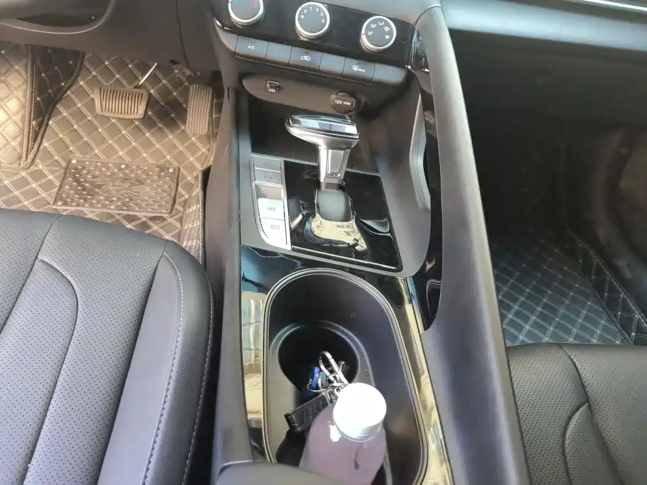 Hyundai Elantra, фото 8
