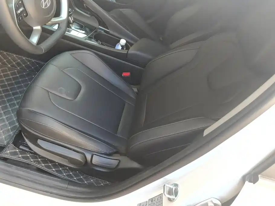 Hyundai Elantra, фото 15