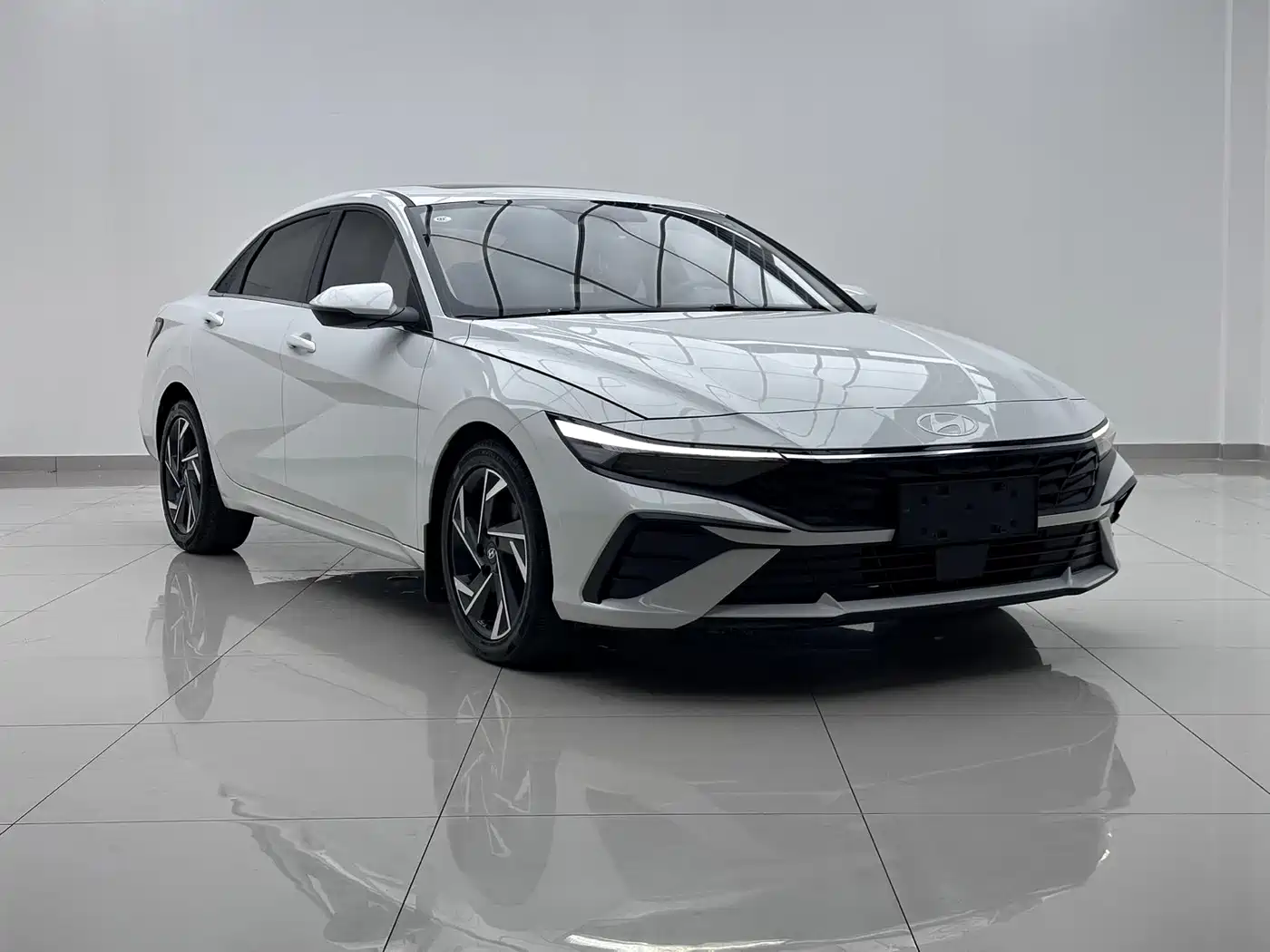 Hyundai Elantra, фото 11