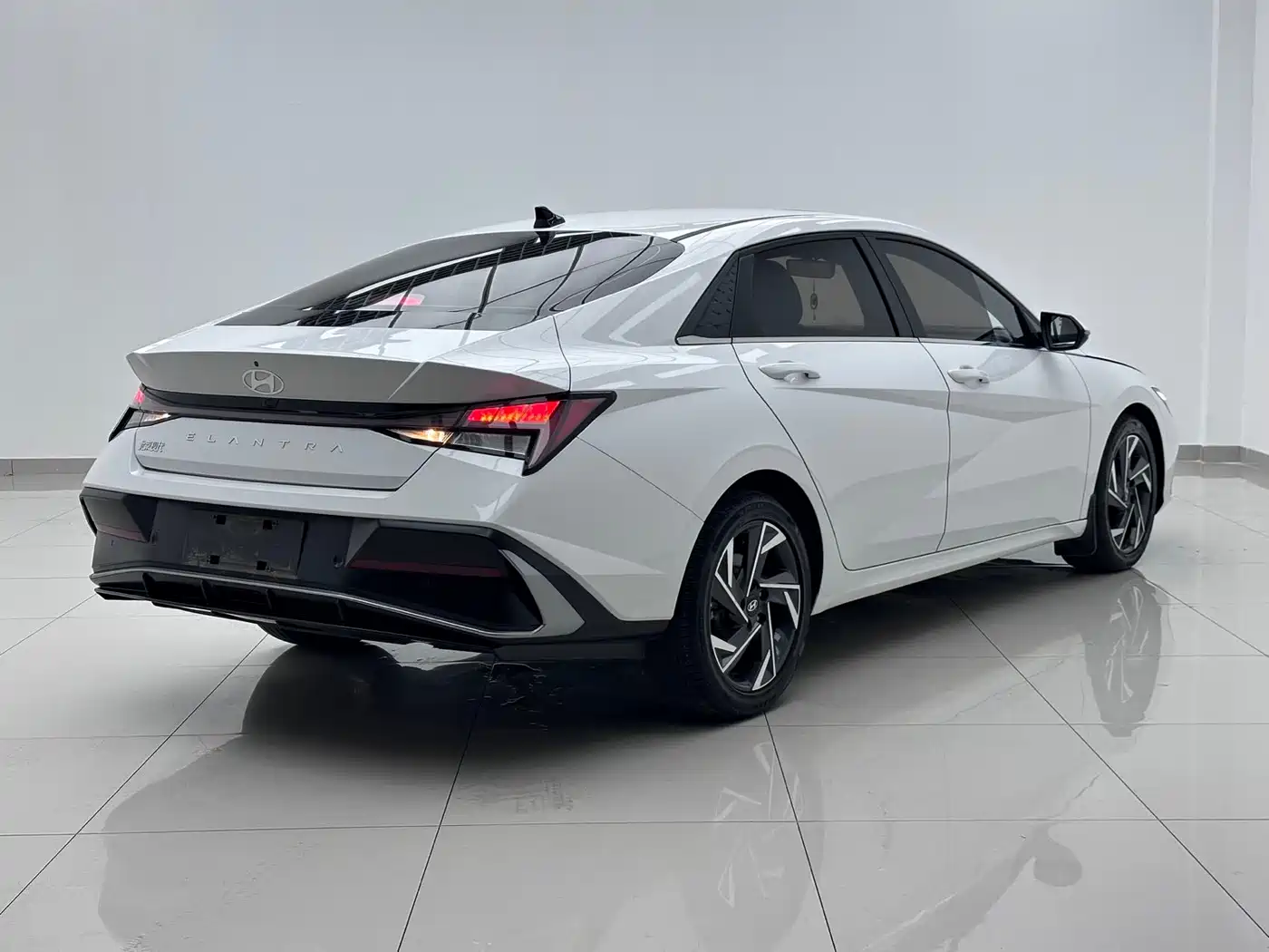 Hyundai Elantra, фото 14