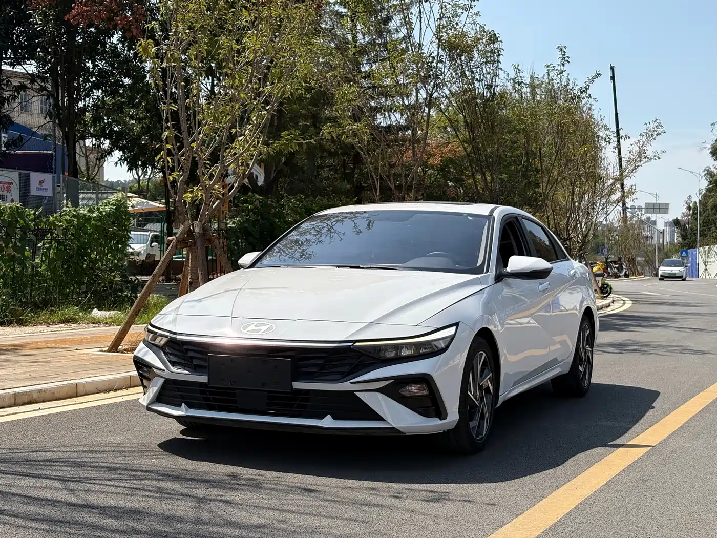 Hyundai Elantra, фото 1