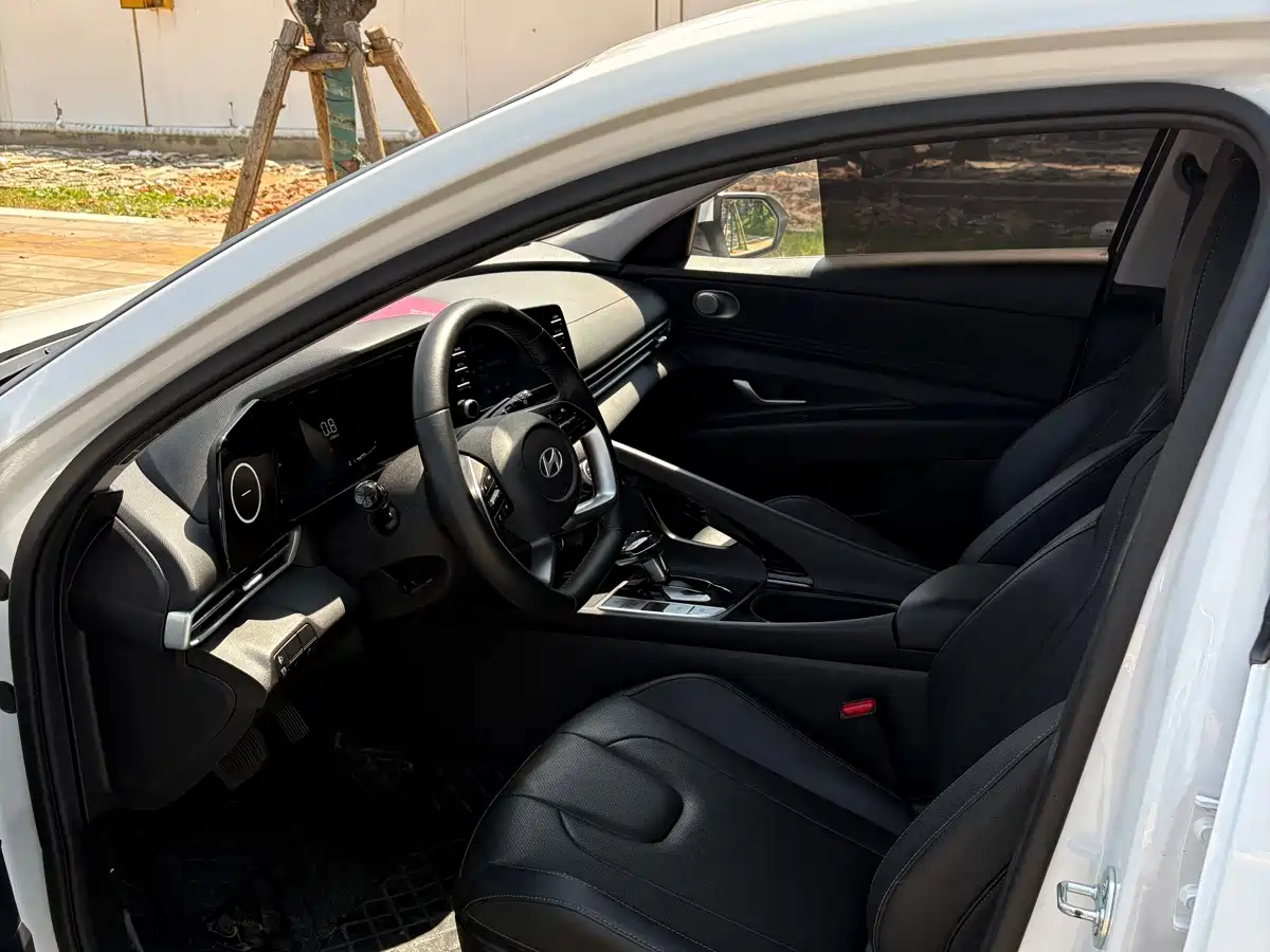 Hyundai Elantra, фото 6