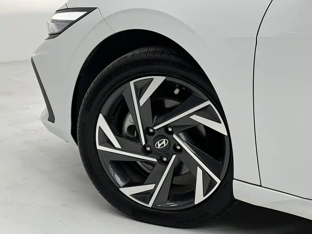 Hyundai Elantra, фото 20