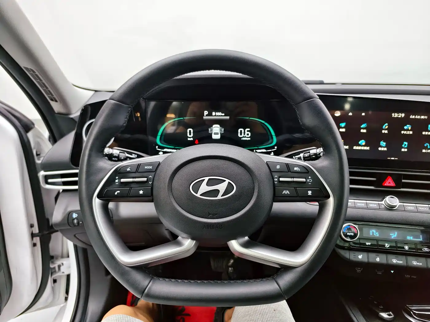 Hyundai Elantra, фото 6