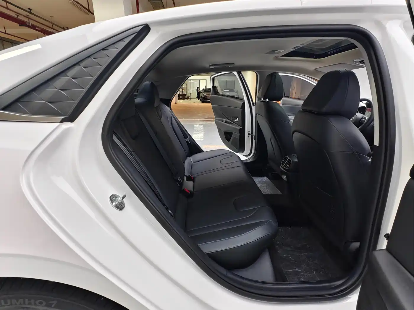 Hyundai Elantra, фото 11