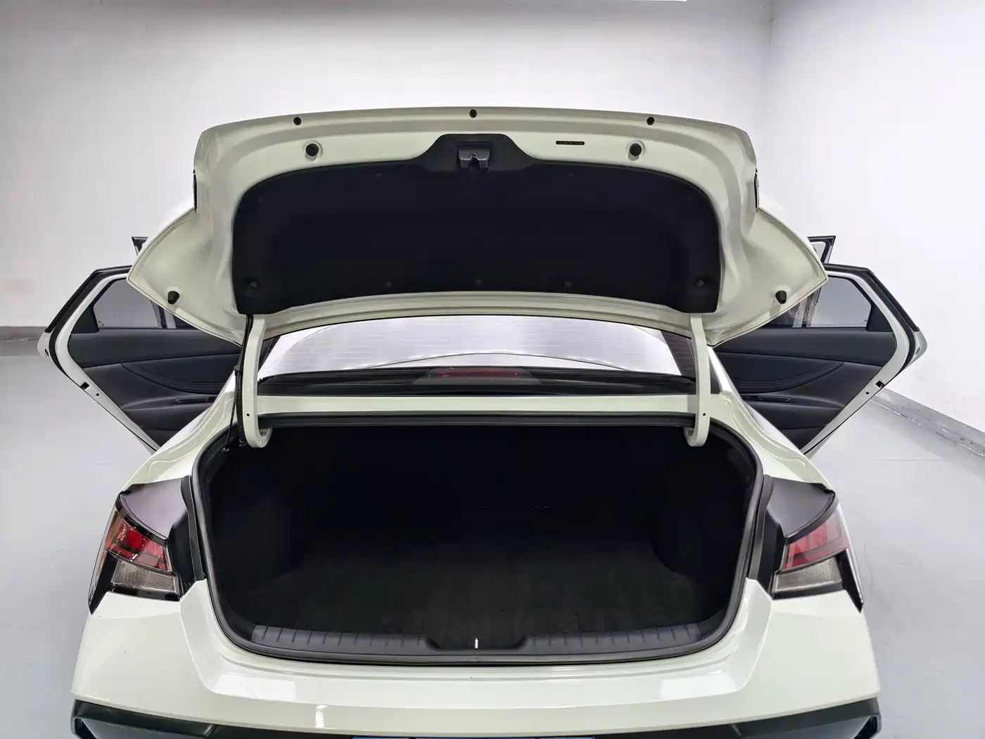 Hyundai Elantra, фото 14