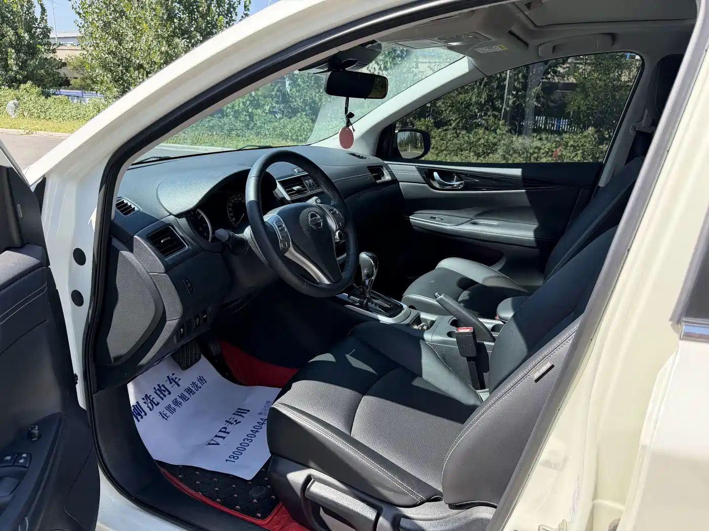 Nissan Tiida, фото 2