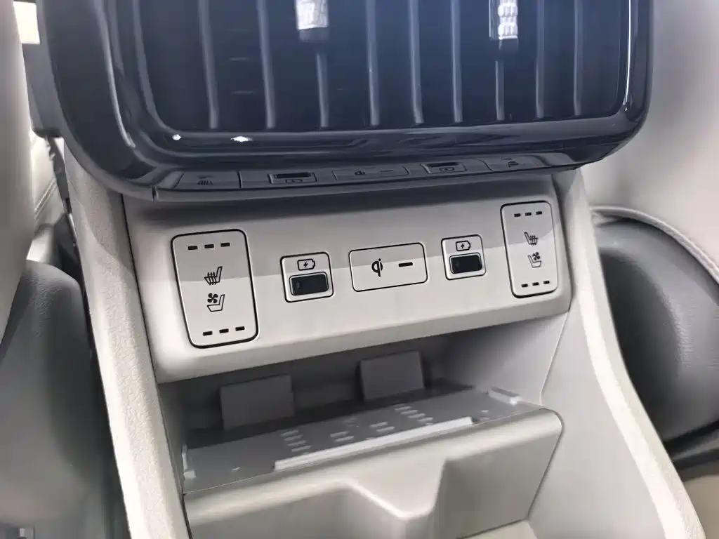 Hyundai Custo, фото 8
