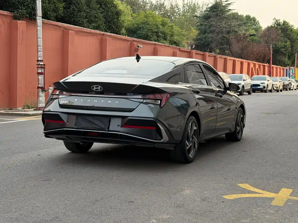 Hyundai Elantra, фото 19