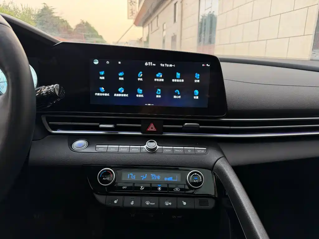 Hyundai Elantra, фото 24