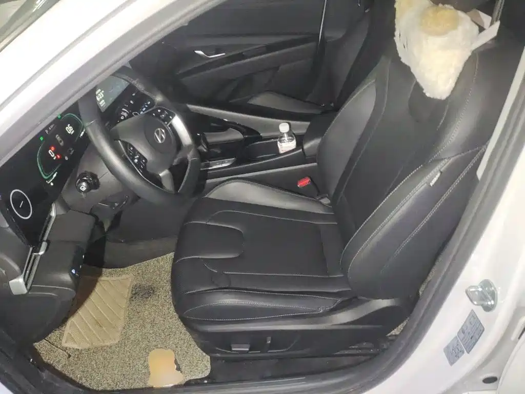 Hyundai Elantra, фото 3