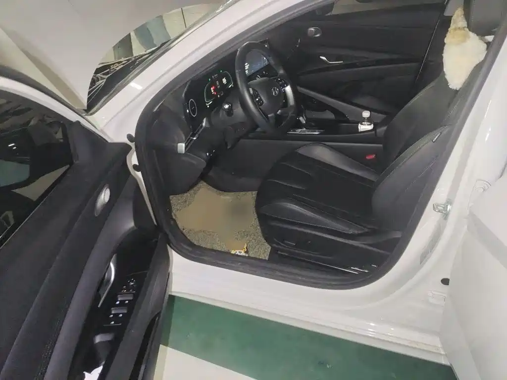 Hyundai Elantra, фото 4