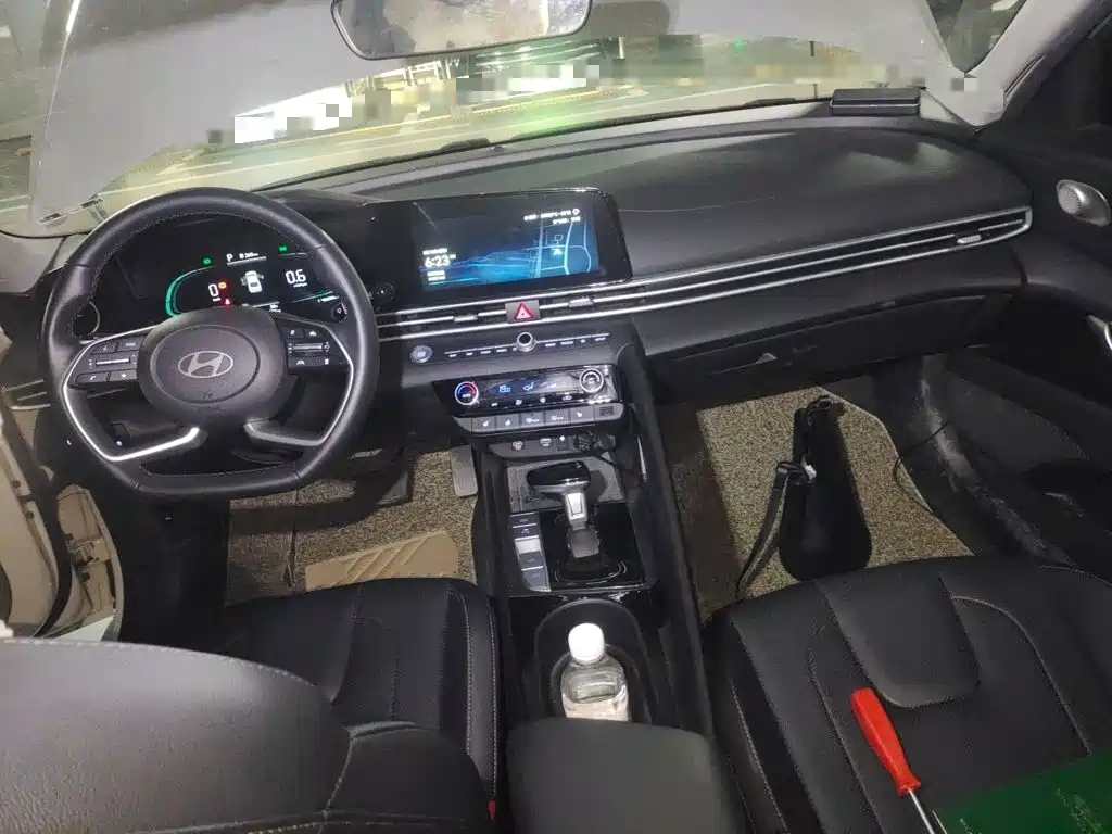 Hyundai Elantra, фото 19