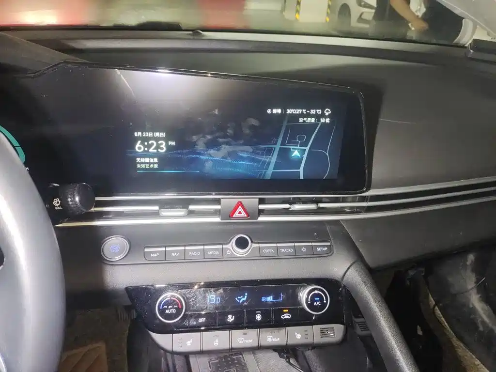 Hyundai Elantra, фото 23