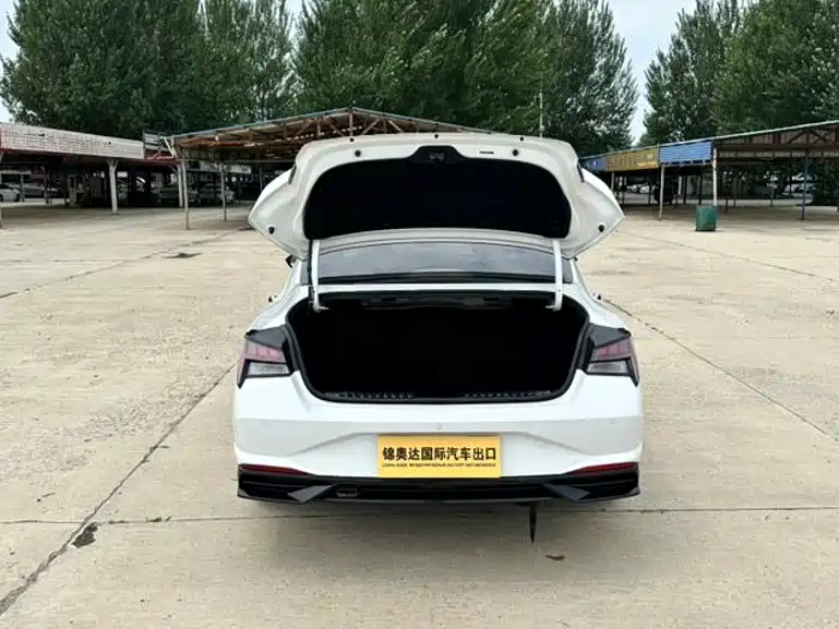 Hyundai Elantra, фото 11