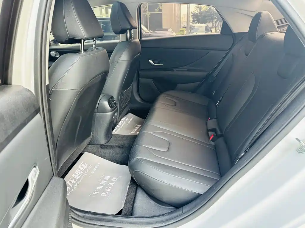 Hyundai Elantra, фото 3