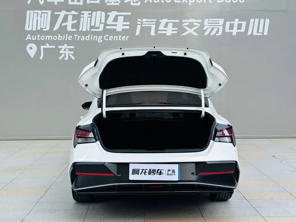 Hyundai Elantra, фото 8