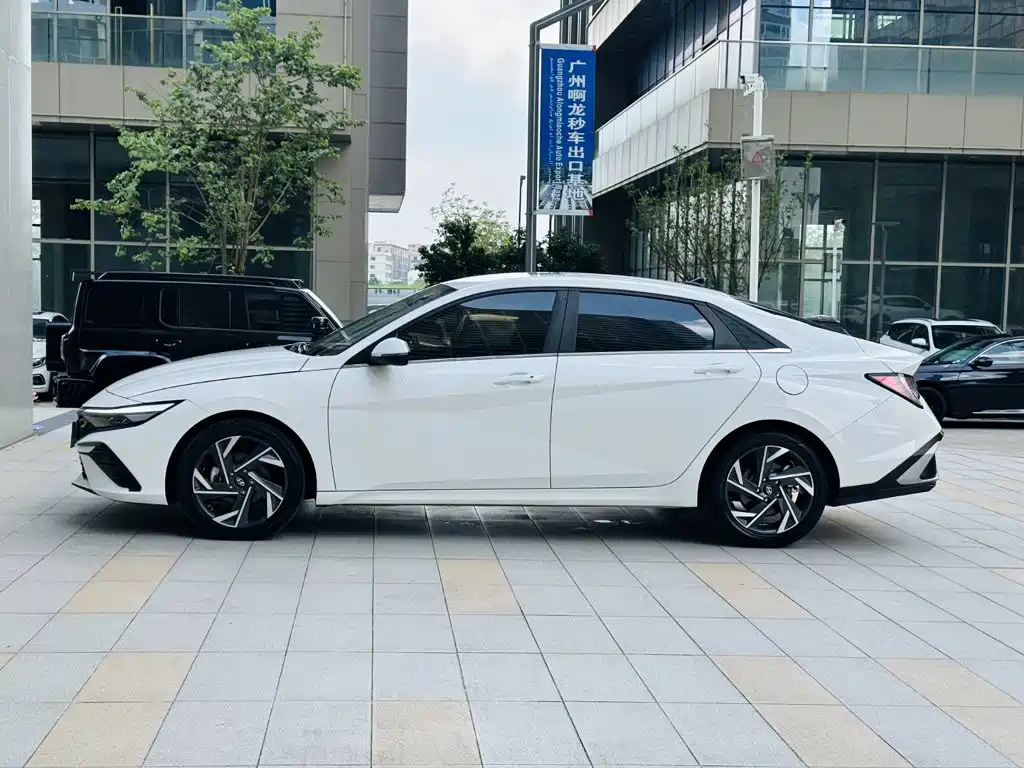 Hyundai Elantra, фото 16