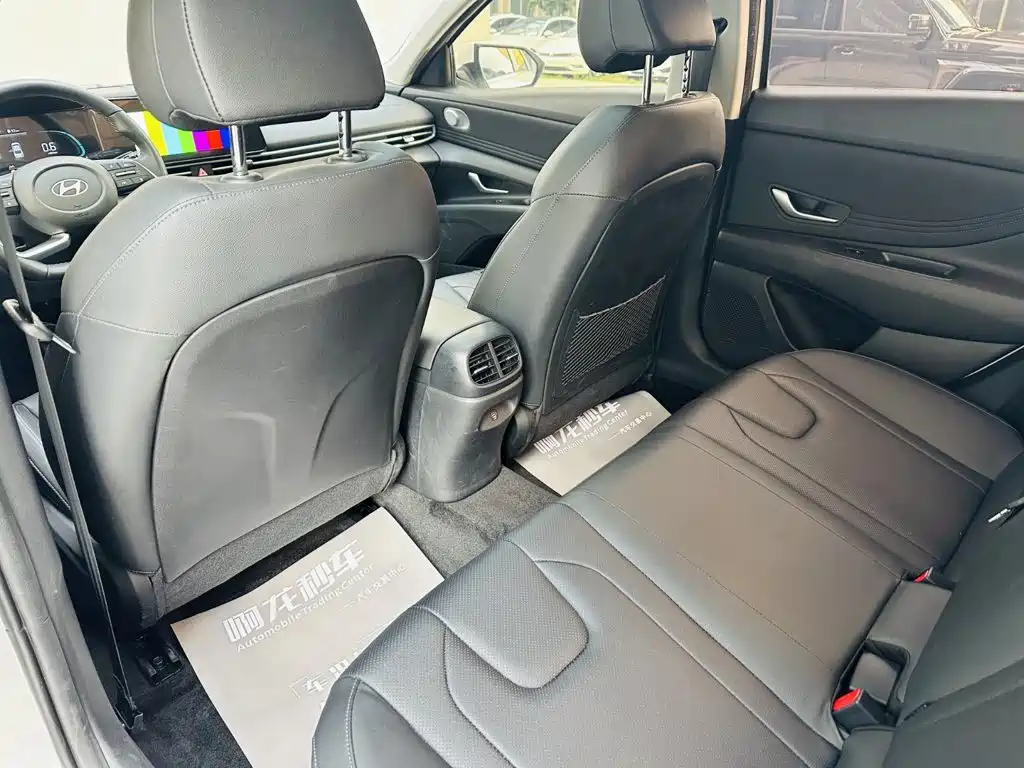 Hyundai Elantra, фото 21