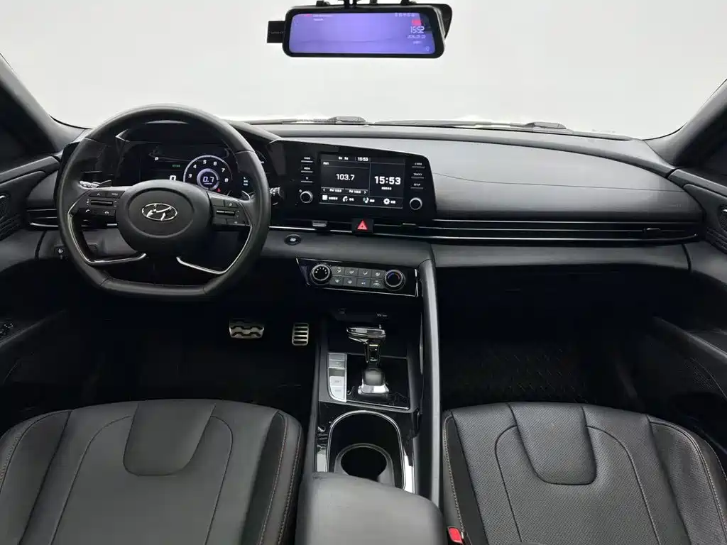 Hyundai Elantra, фото 3