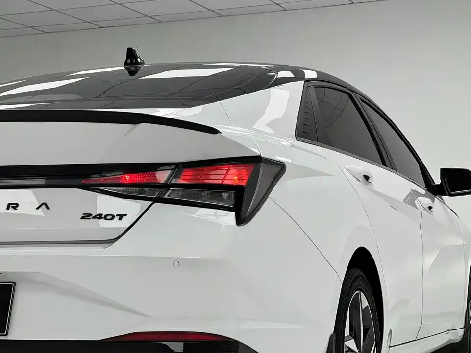Hyundai Elantra, фото 6