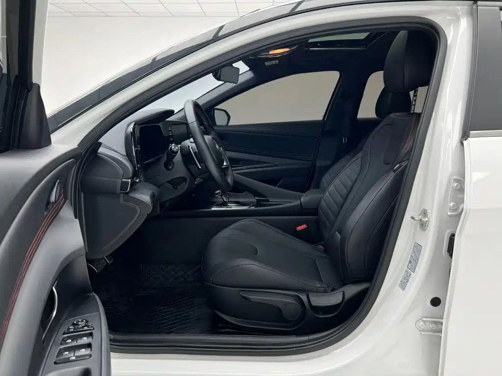 Hyundai Elantra, фото 16