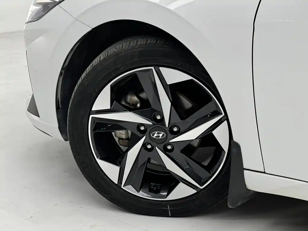 Hyundai Elantra, фото 19