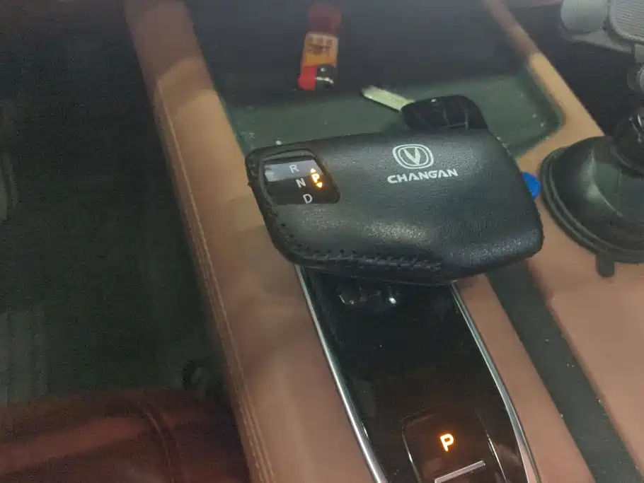 Changan UNI-Z EV, фото 8