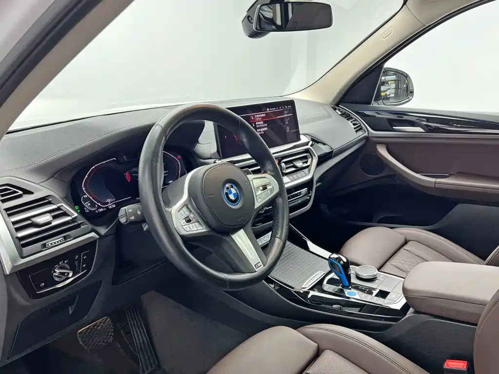 BMW iX3, фото 5