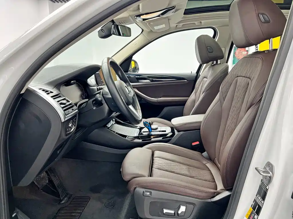 BMW iX3, фото 6