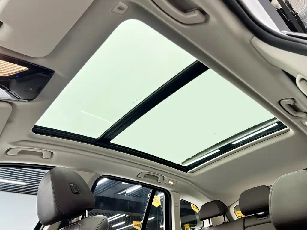 BMW iX3, фото 10
