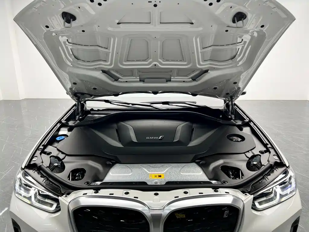 BMW iX3, фото 17