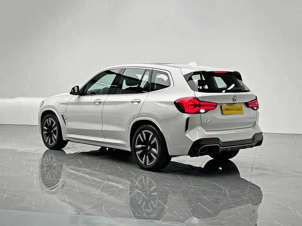 BMW iX3, фото 19