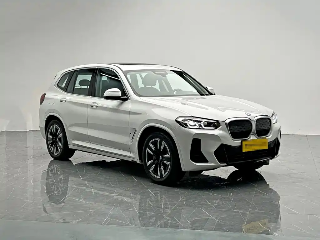 BMW iX3, фото 23