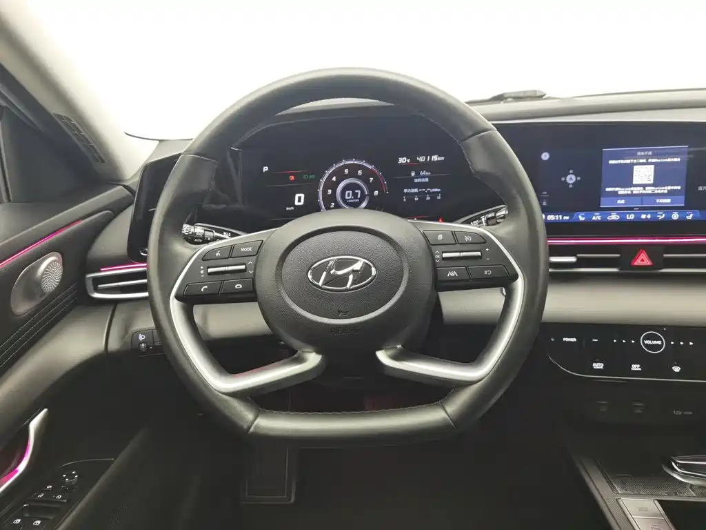 Hyundai Elantra, фото 3