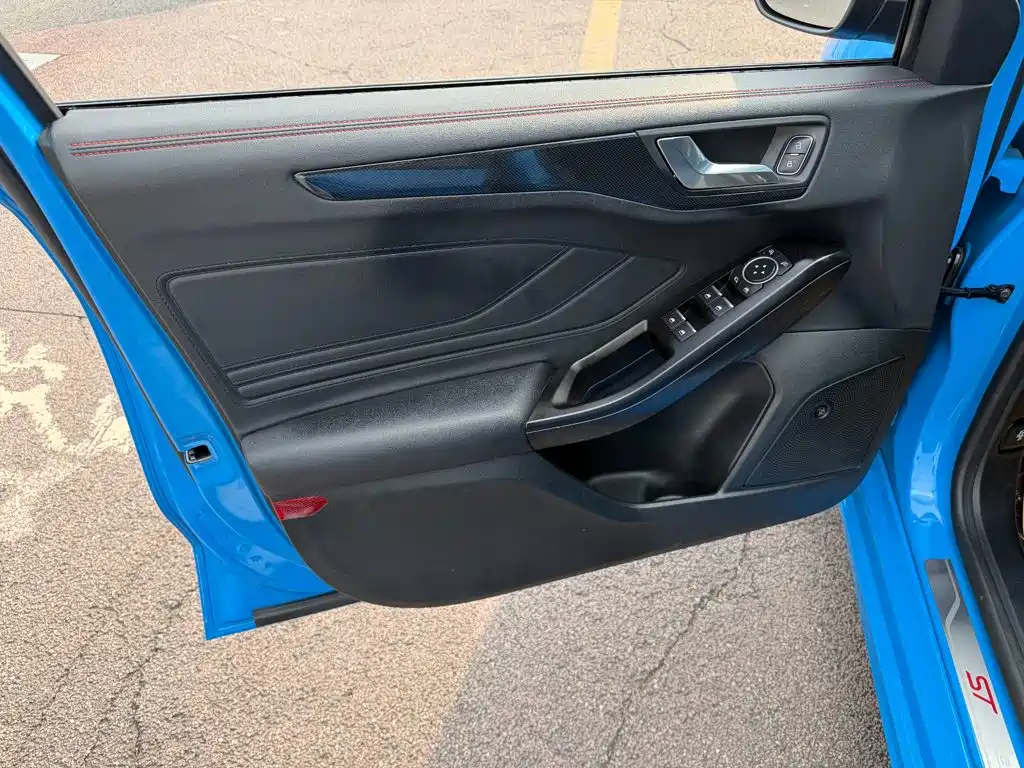 Ford Focus, фото 10