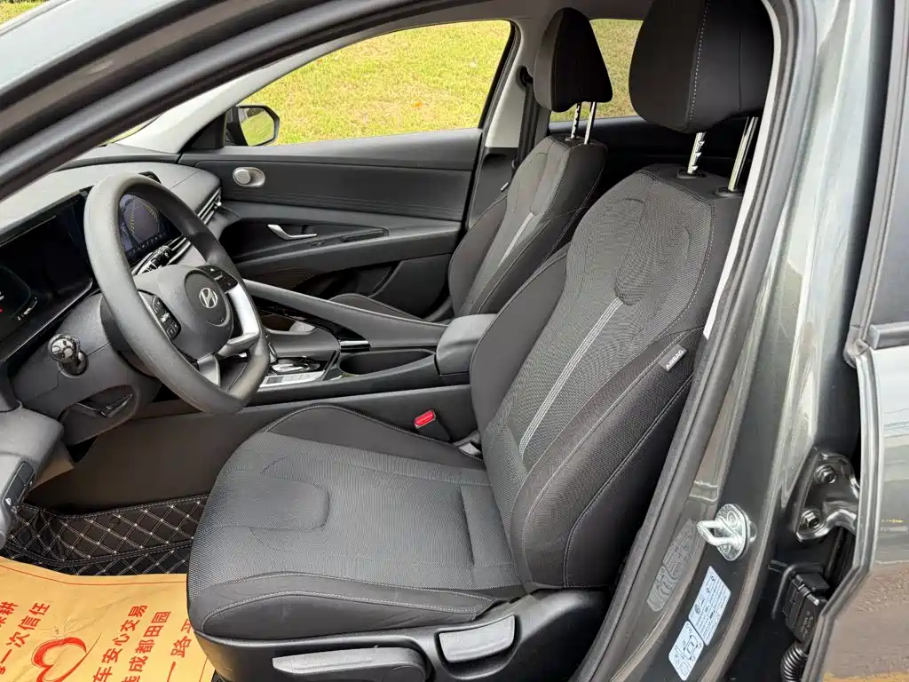 Hyundai Elantra, фото 12