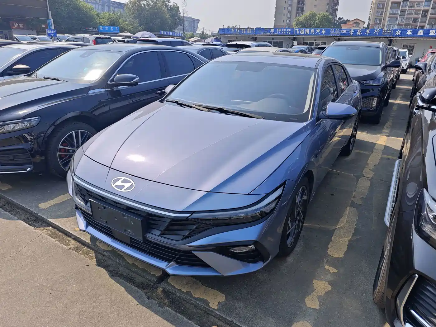 Hyundai Elantra, фото 1
