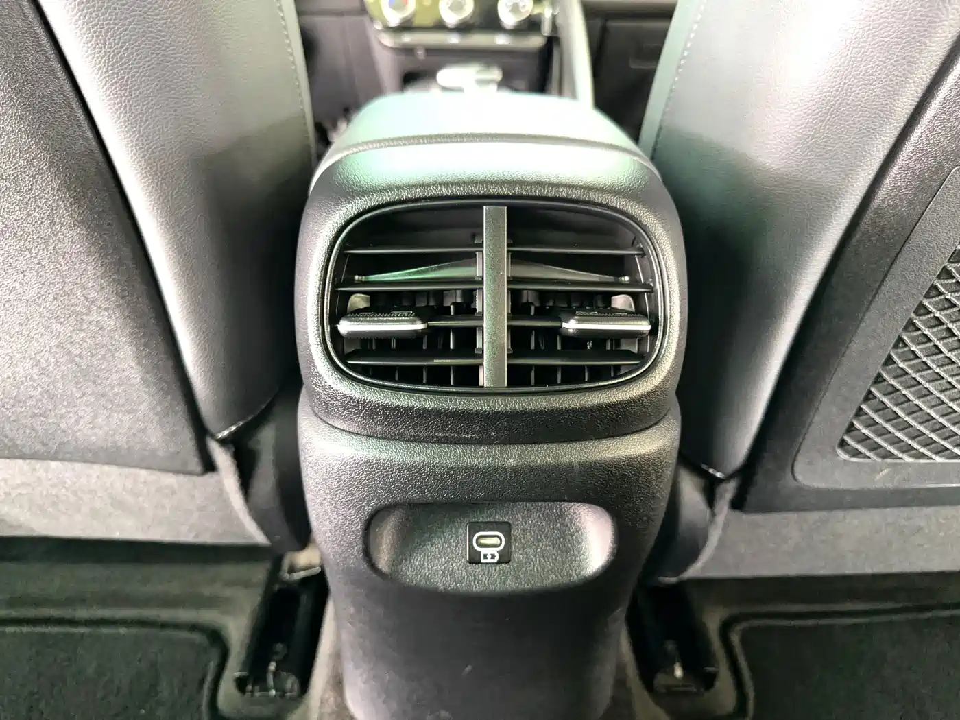 Hyundai Elantra, фото 15