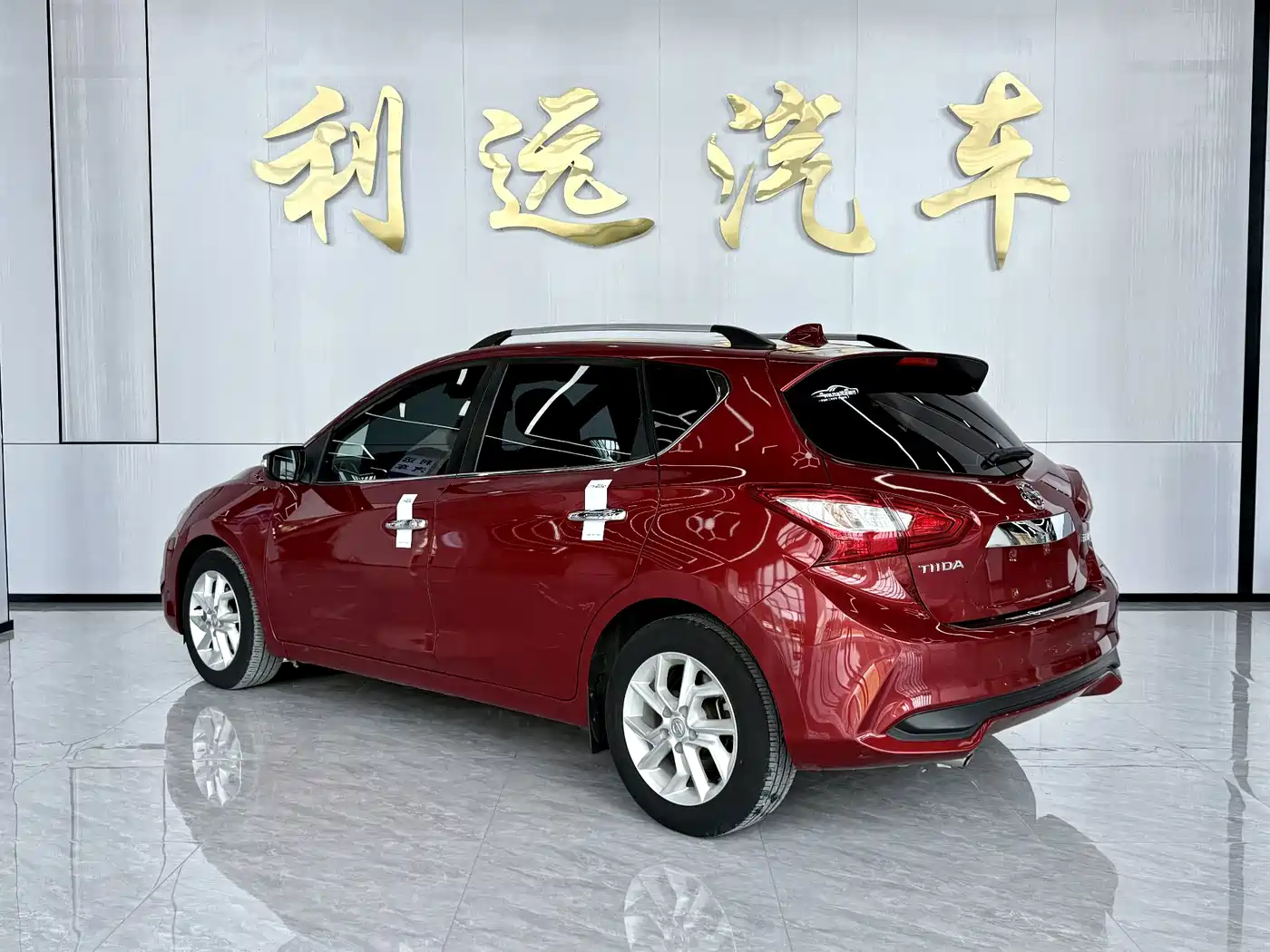 Nissan Tiida, фото 5
