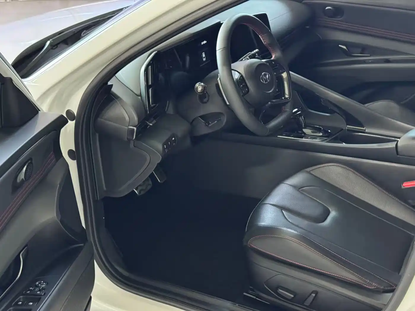 Hyundai Elantra, фото 15