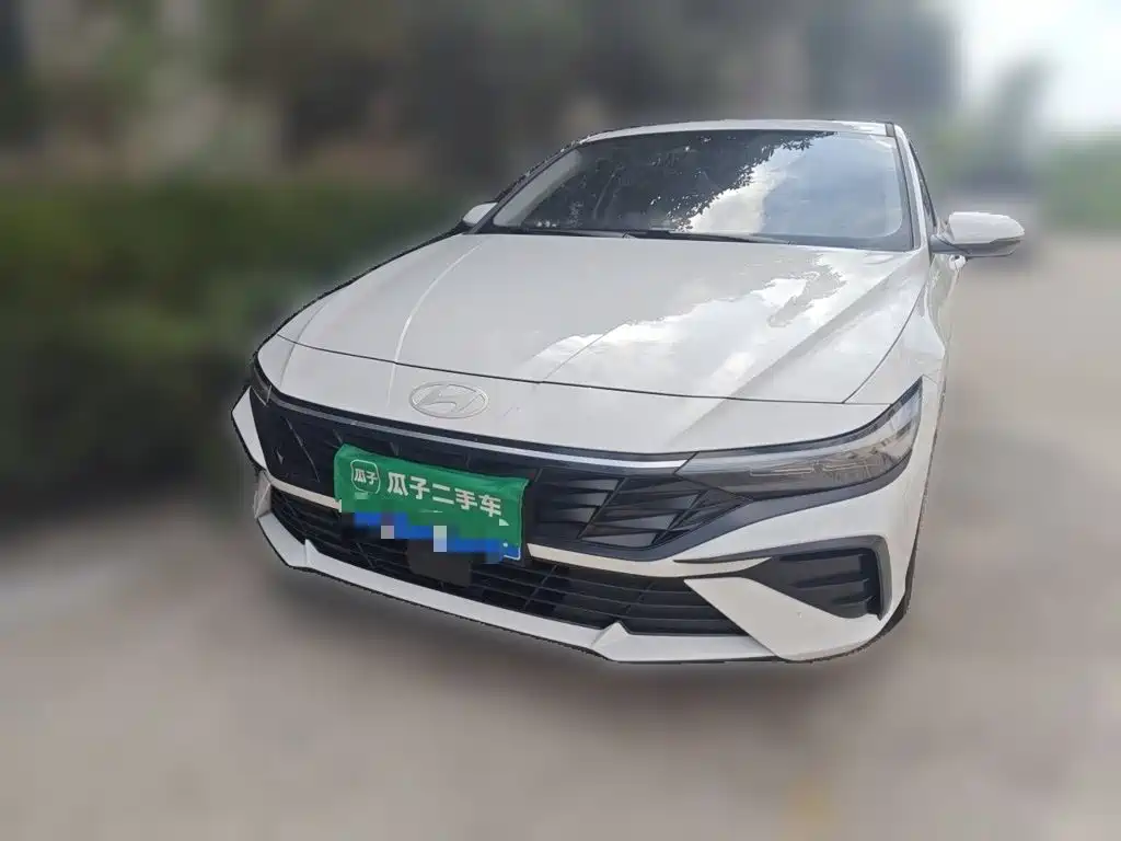 Hyundai Elantra, фото 1