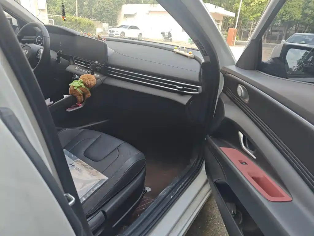 Hyundai Elantra, фото 11