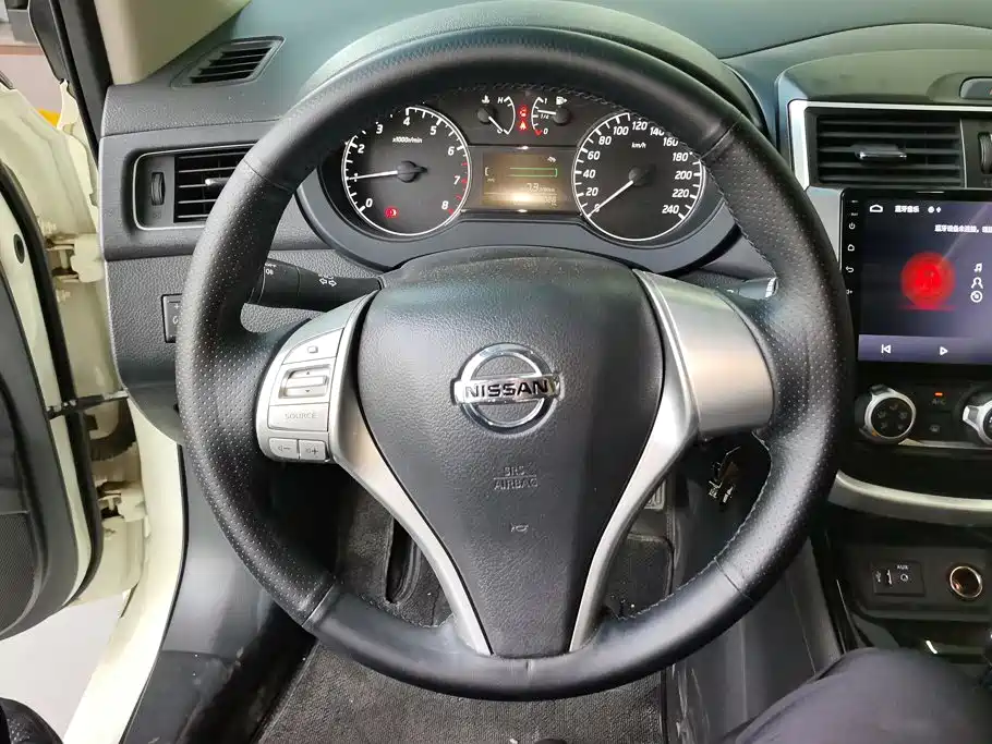 Nissan Tiida, фото 7