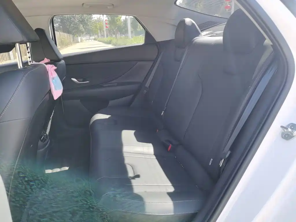 Hyundai Elantra, фото 5