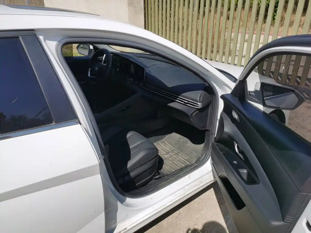 Hyundai Elantra, фото 11
