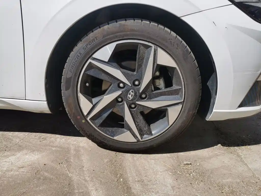 Hyundai Elantra, фото 17