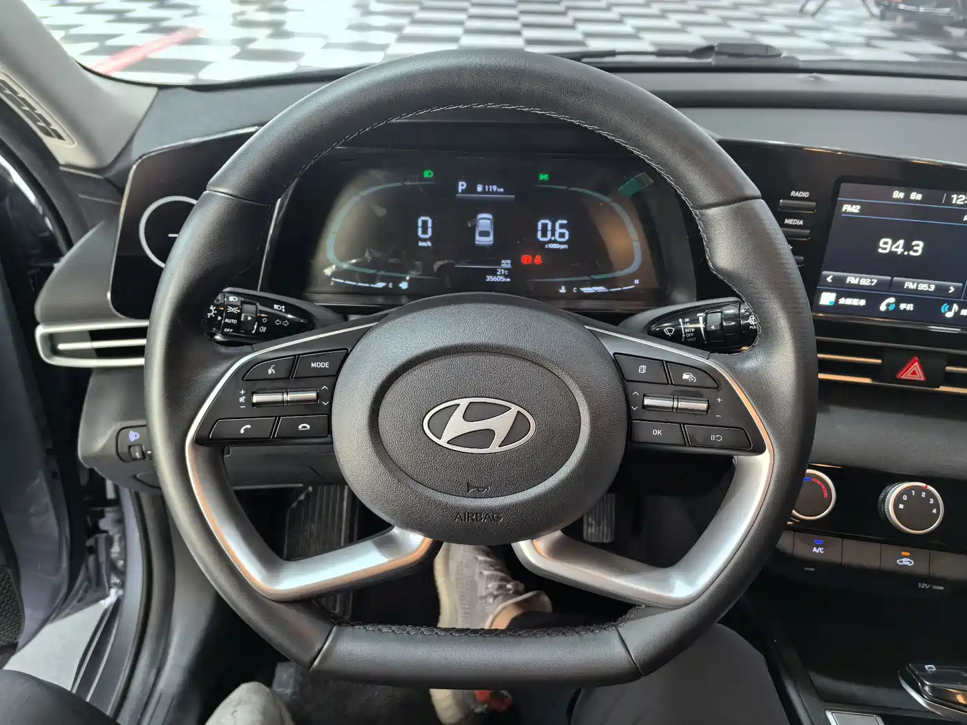 Hyundai Elantra, фото 4